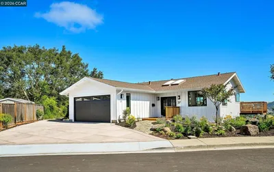 37 Corte Pinon Court photo 2