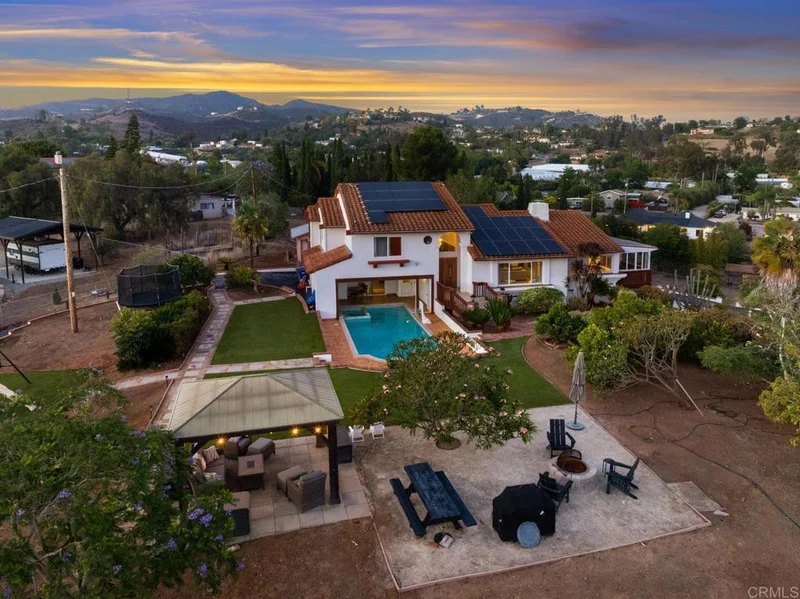 2802 Sunkist Drive