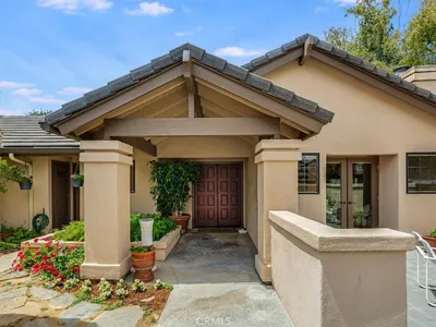 847 Tempus Circle photo 2