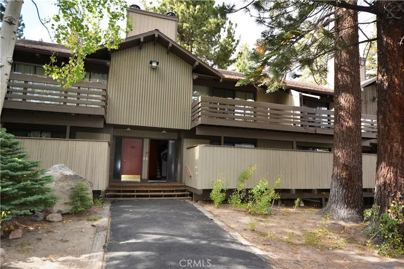 98 Tyrol Lane 306