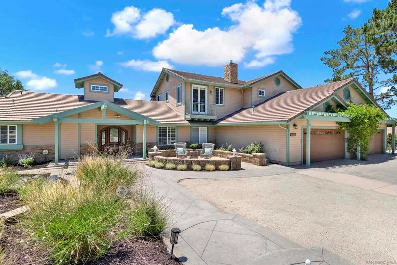 14025 High Sierra Rd, Poway, CA 92064