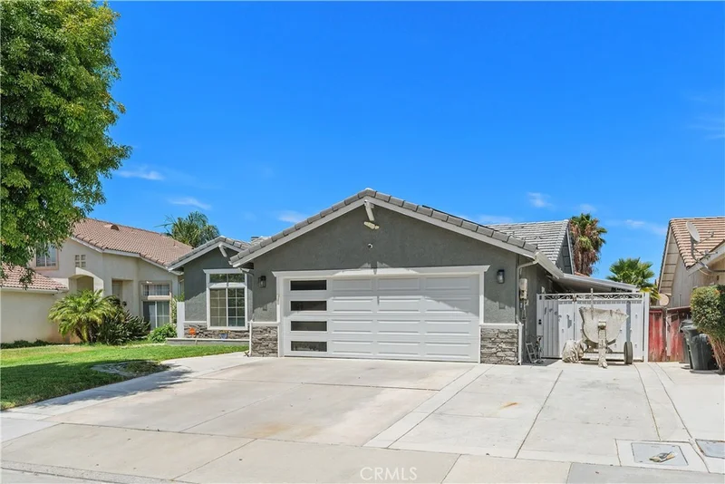 2916 Hampton