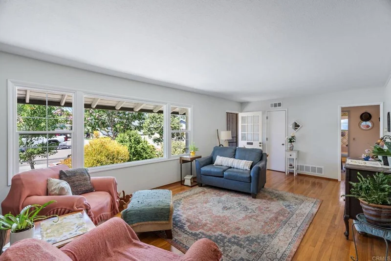 182 El Capitan Dr