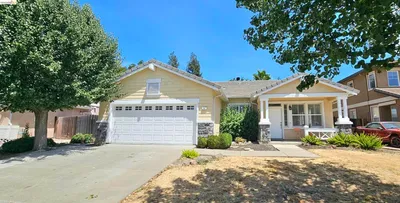 707 Thompsons Dr photo 2