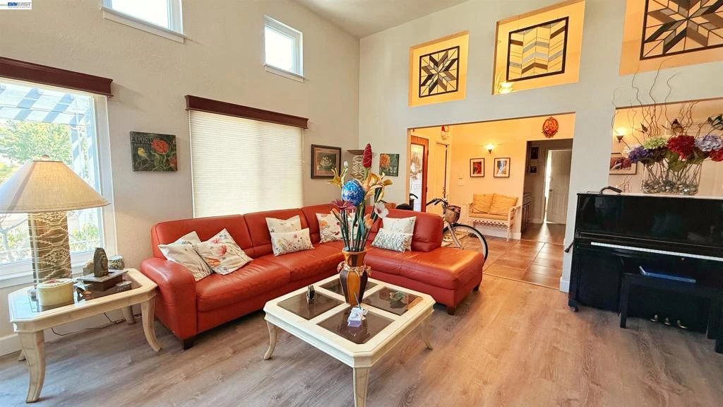 Interior 2