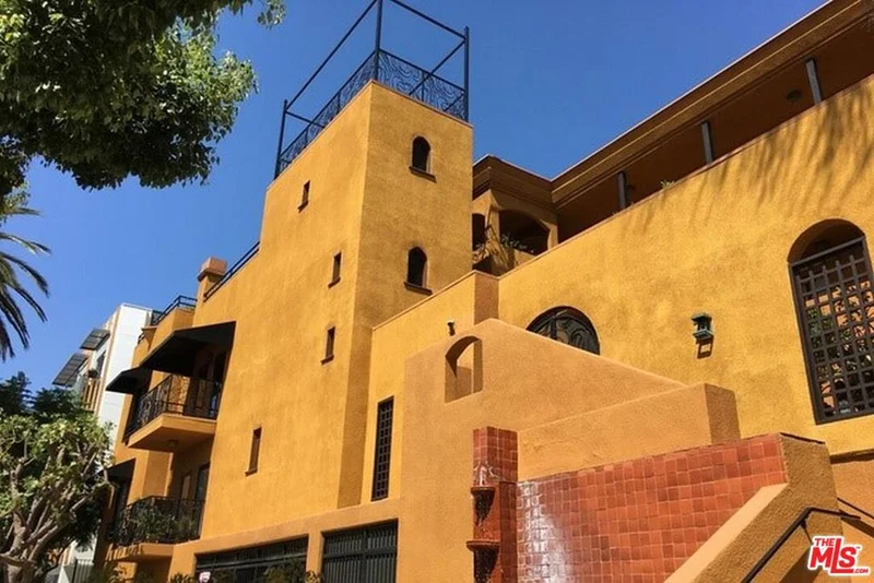 828 N Hudson Avenue 207, Los Angeles, CA 90038