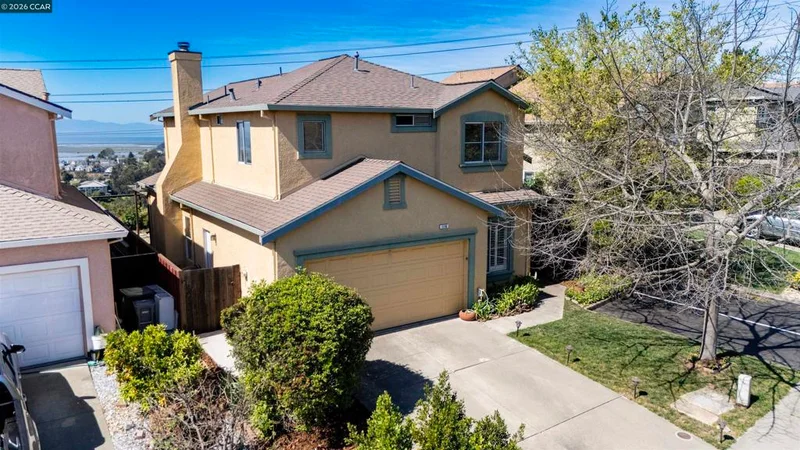 Photo 2 of 116 Bayhurst Dr