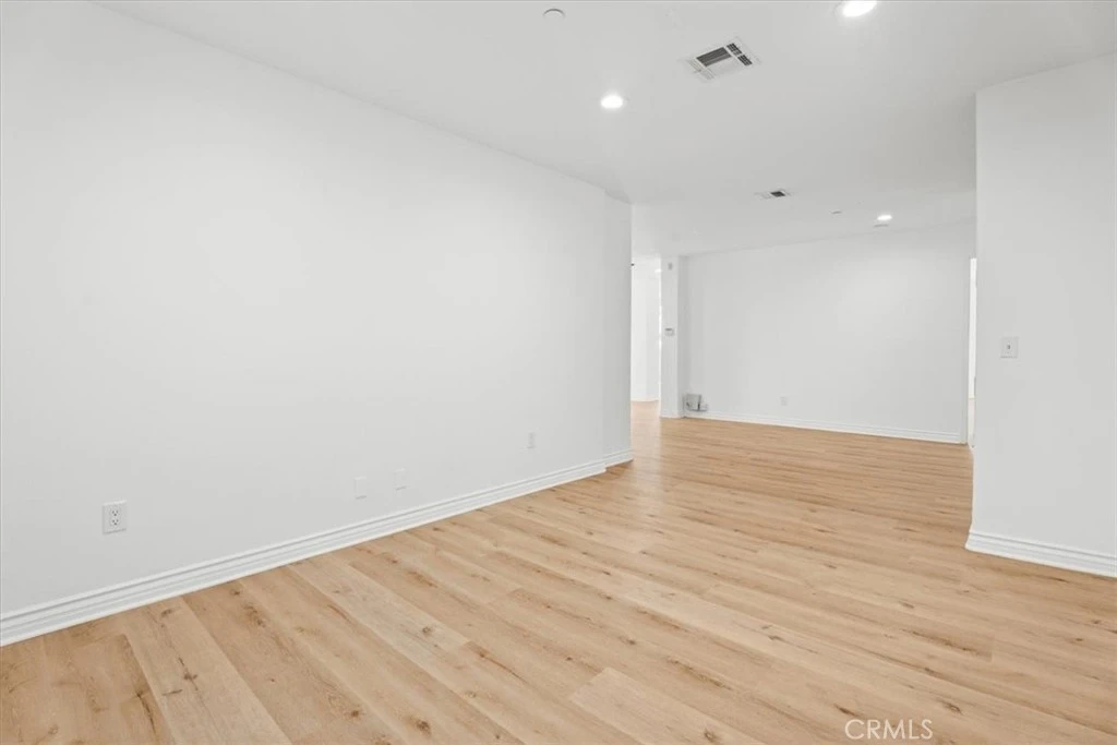 Interior 3