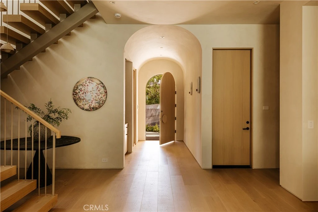 Interior 2