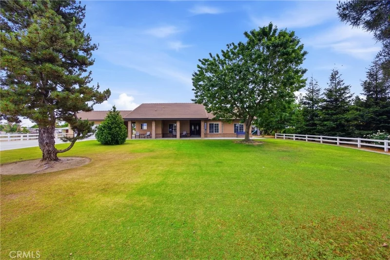 1328 Valov Lane photo 2