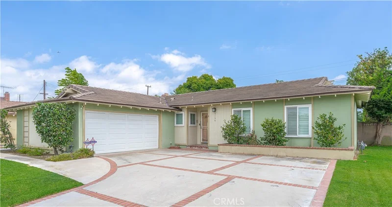 3156 W Teranimar, Anaheim, CA 92804