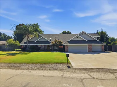 1203 N Tommy Court