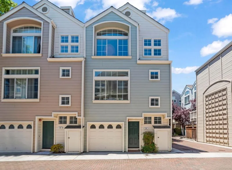 979 Pinto Palm Terrace 24, Sunnyvale, CA 94087