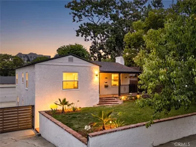 210 N Naomi Street photo 2