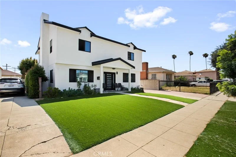 5244 Via Corona Street photo 2