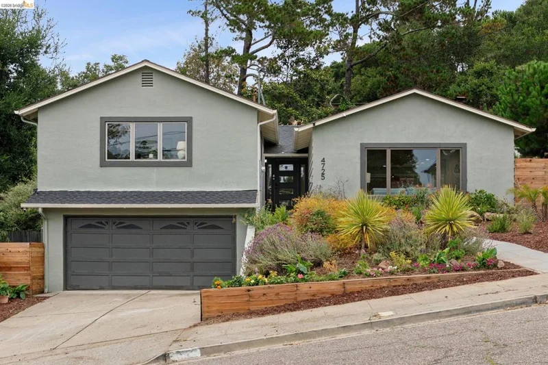 4725 Scotia Ave, Oakland, CA 94605