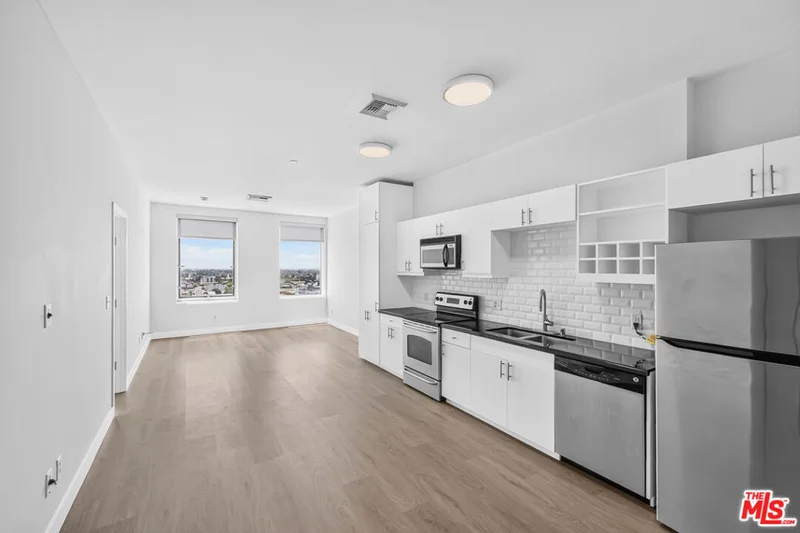 3810 Wilshire Boulevard 1108, Los Angeles, CA 90010
