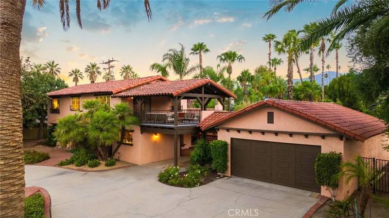 880 Encanto Street