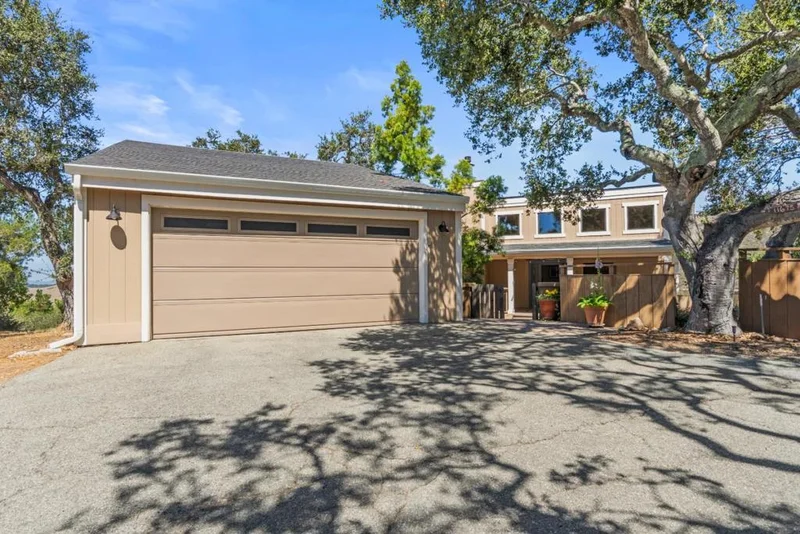 Photo 2 of 11675 Mccarthy Road