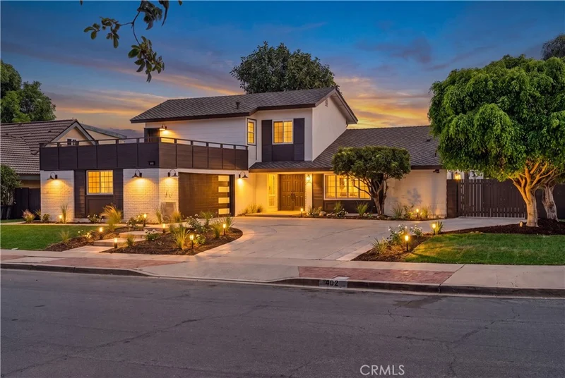 402 Hillcrest