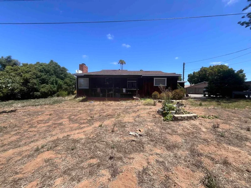 1501 Laurel Road