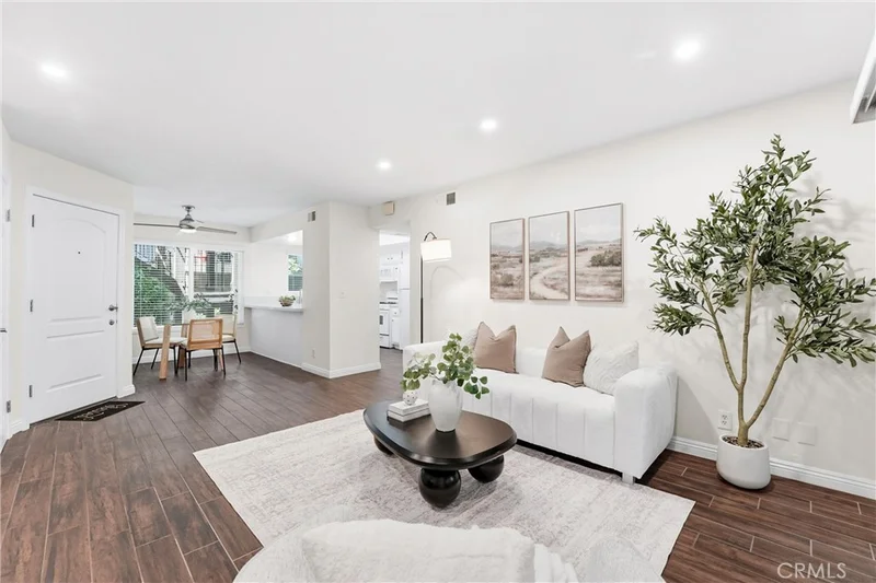 4201 West 5th Street 105