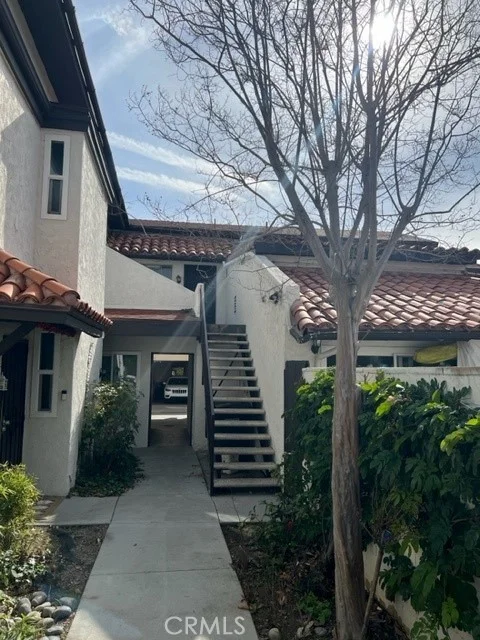 820 N Adele Street D photo 2