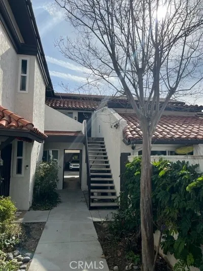 820 N Adele Street D photo 2