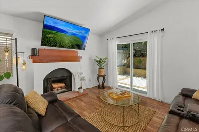 1837 De Carmen Drive photo 2