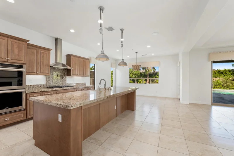 Photo 2 of 74114 Cosmopolitan Lane