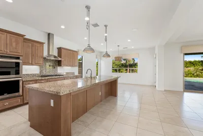 74114 Cosmopolitan Lane photo 2