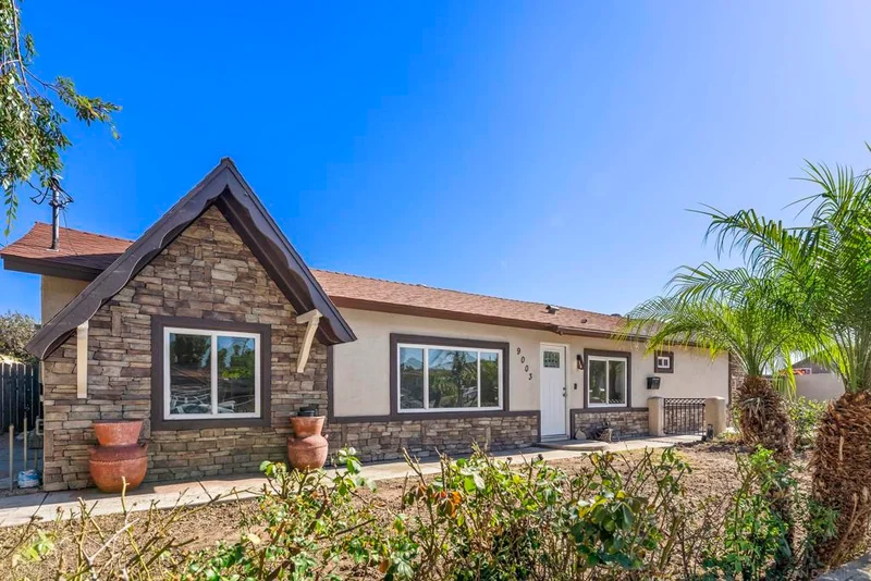 9003 Davenrich St, San Diego, CA 91977