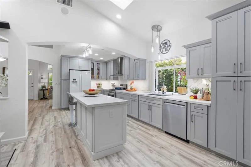 23515 Meriden