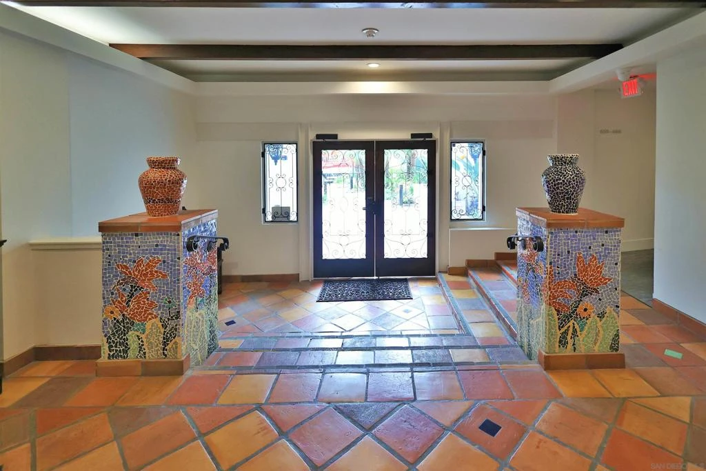 Interior 2