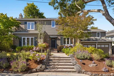 1386 Hillside Circle