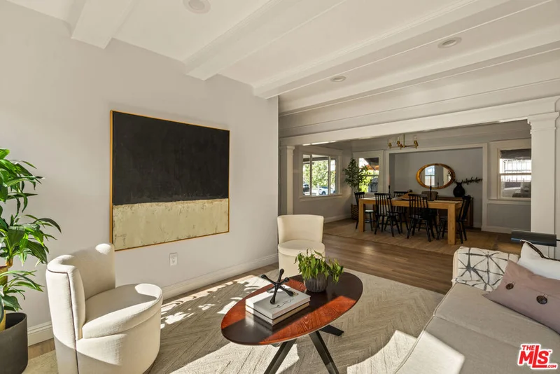 1726 W 52nd Street photo 2