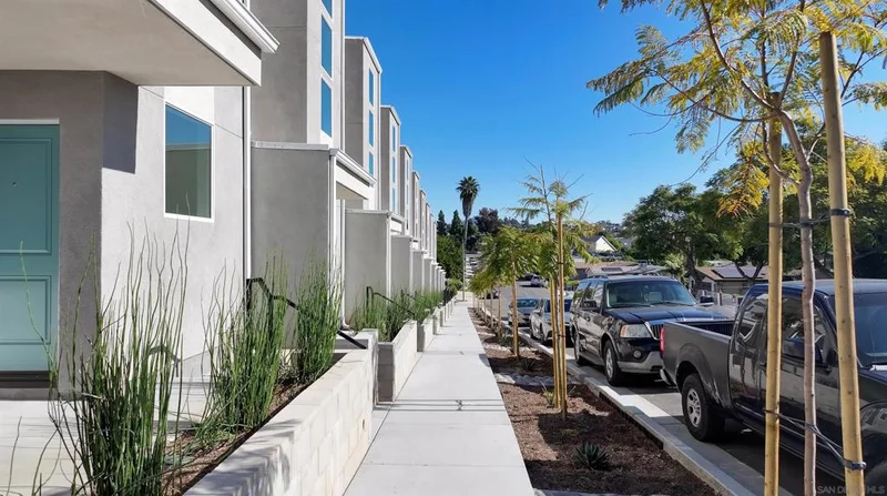 4956 Ocean View Blvd, San Diego, CA 92113
