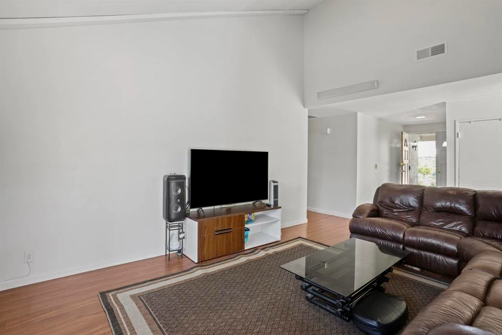 Interior 2