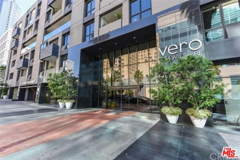 1234 Wilshire Boulevard 531 photo 2