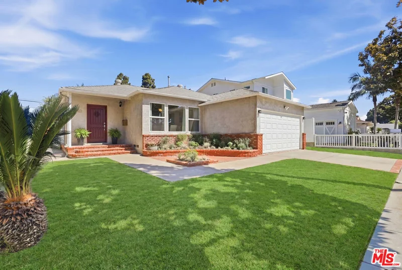 Photo 2 of 11521 Patom Drive