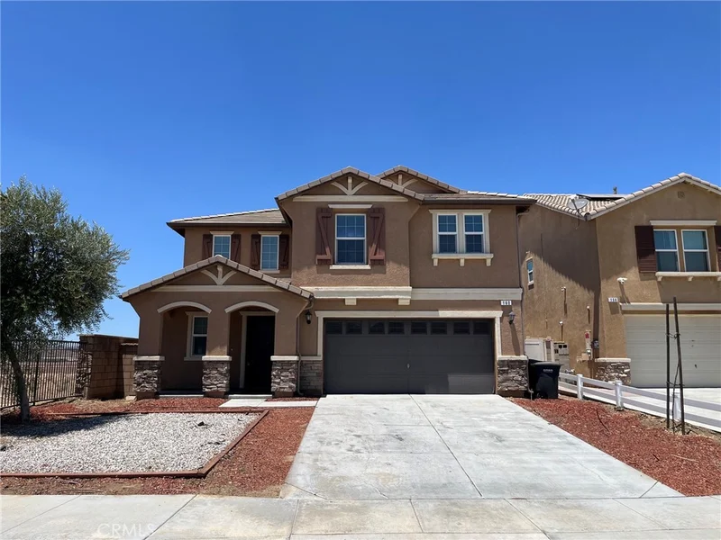 160 Yosemite, Perris, CA 92570