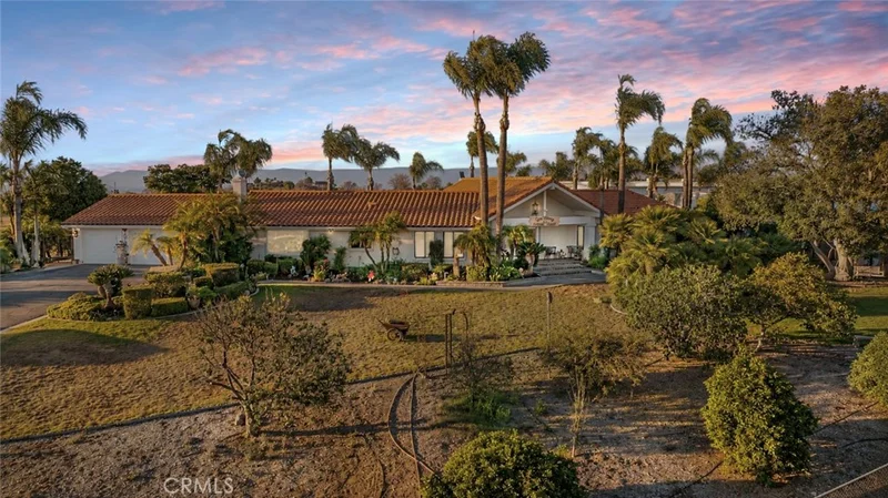 Photo 2 of 17850 Vista Del Lago