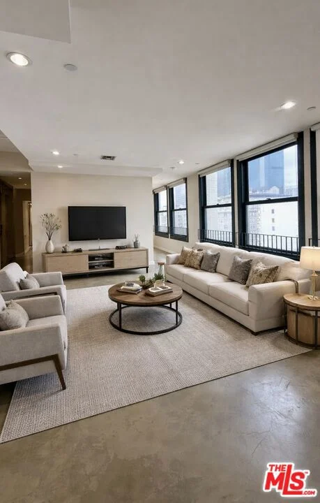 315 W 5th Street 1003, Los Angeles, CA 90013