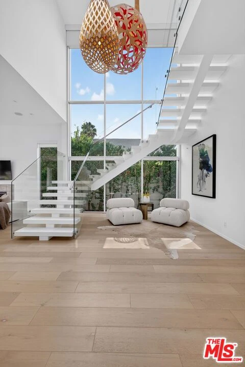 Interior 2