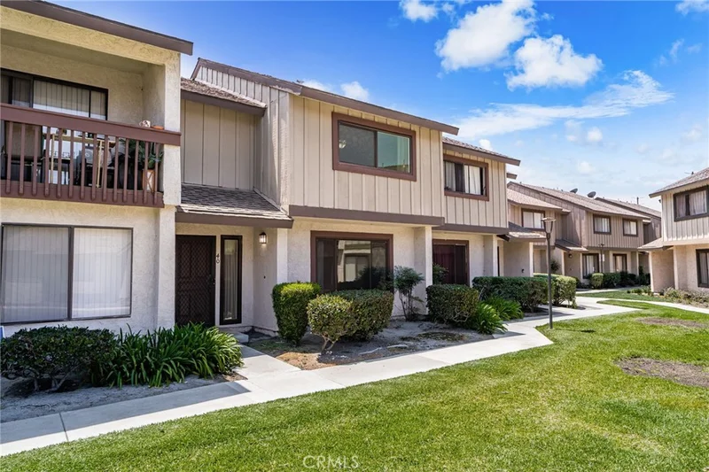 1435 W Cerritos 40, Anaheim, CA 92802
