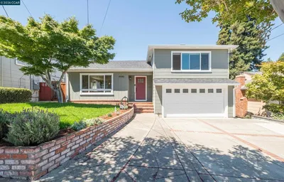 4486 Lawrence Dr