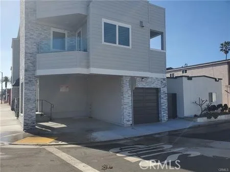 16741 Pacific Coast 201 photo 2