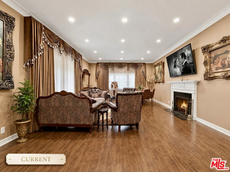 Photo 2 of 1627 Arbor Drive
