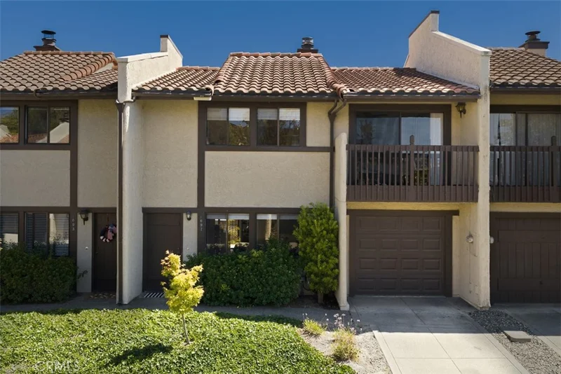 Photo 2 of 1097 Grieb Drive