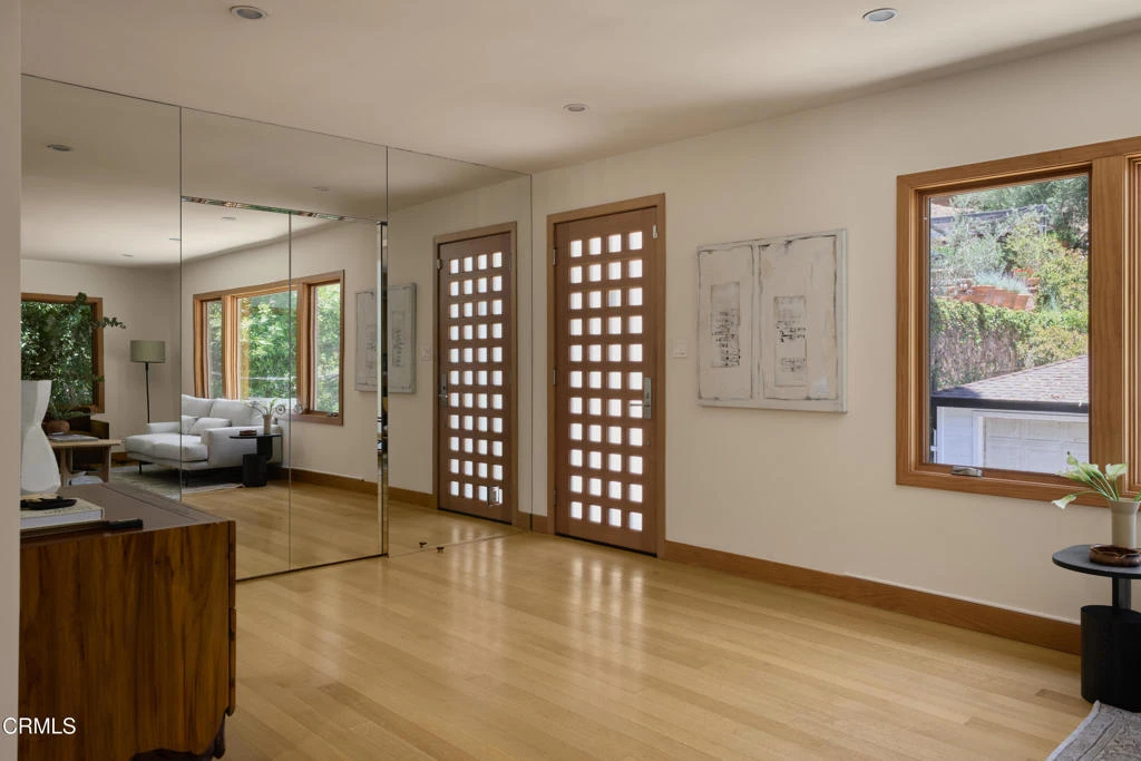 Interior 2